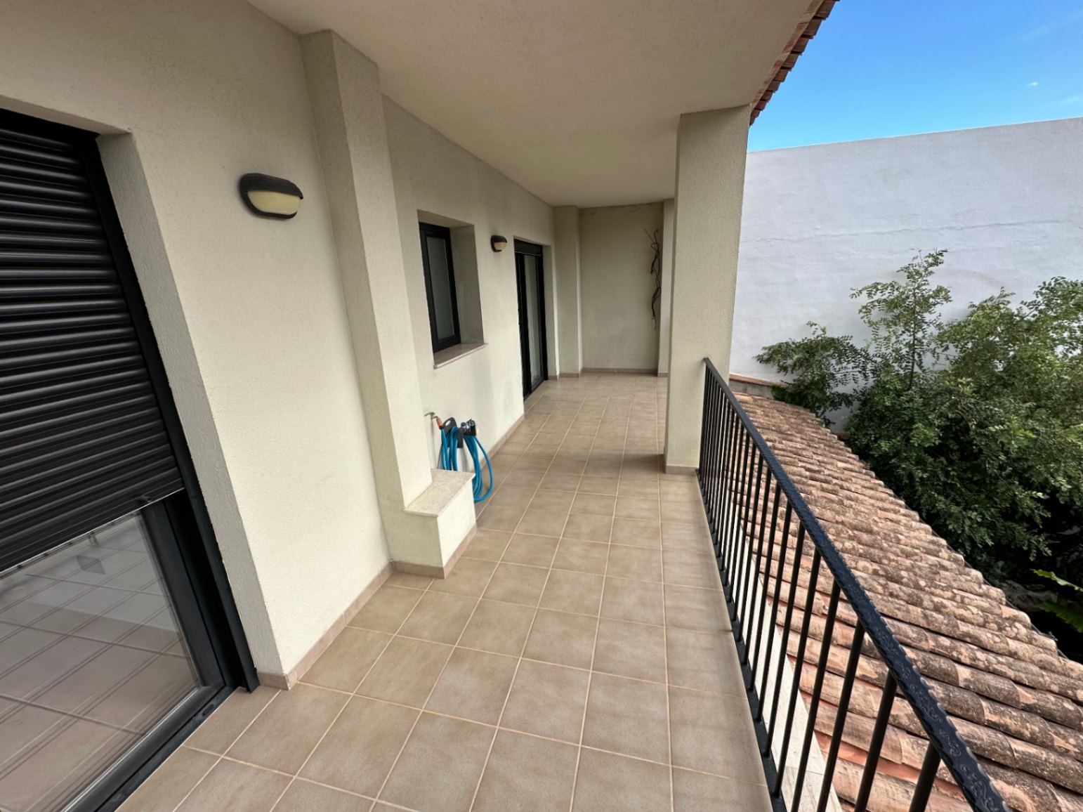 Townhouse with patio in Pego
