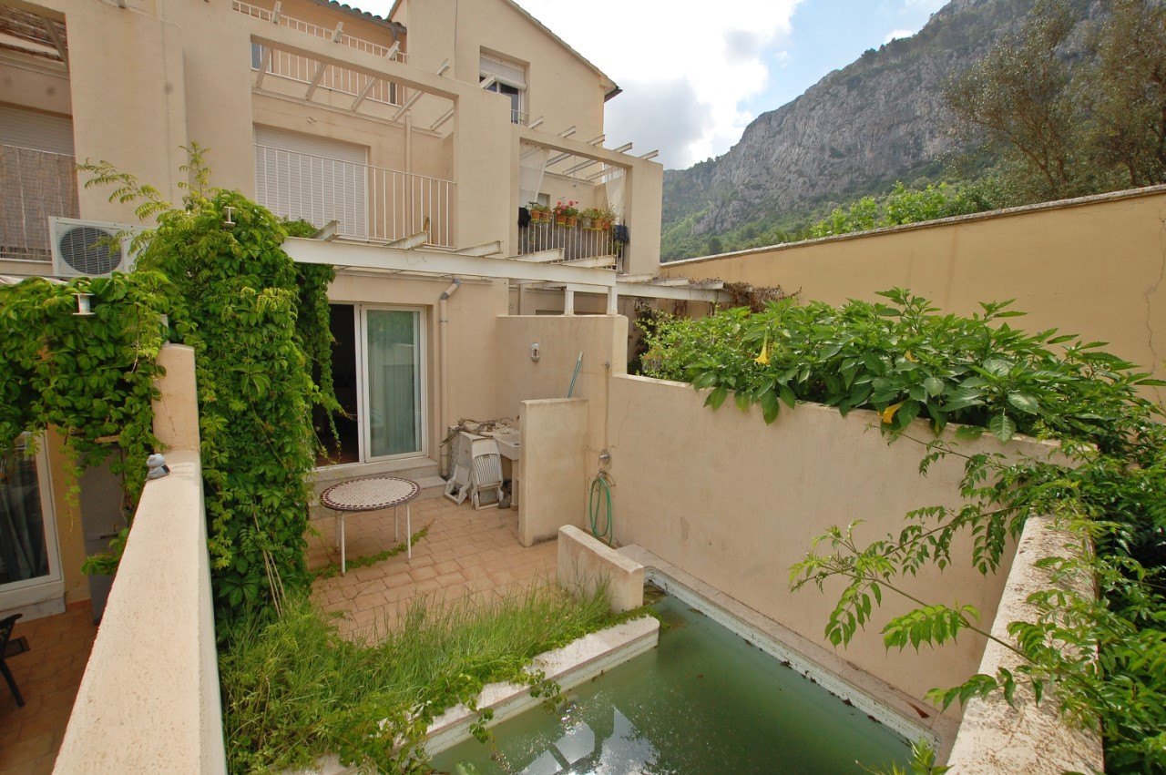 Semi-detached house with patio in Benirrama