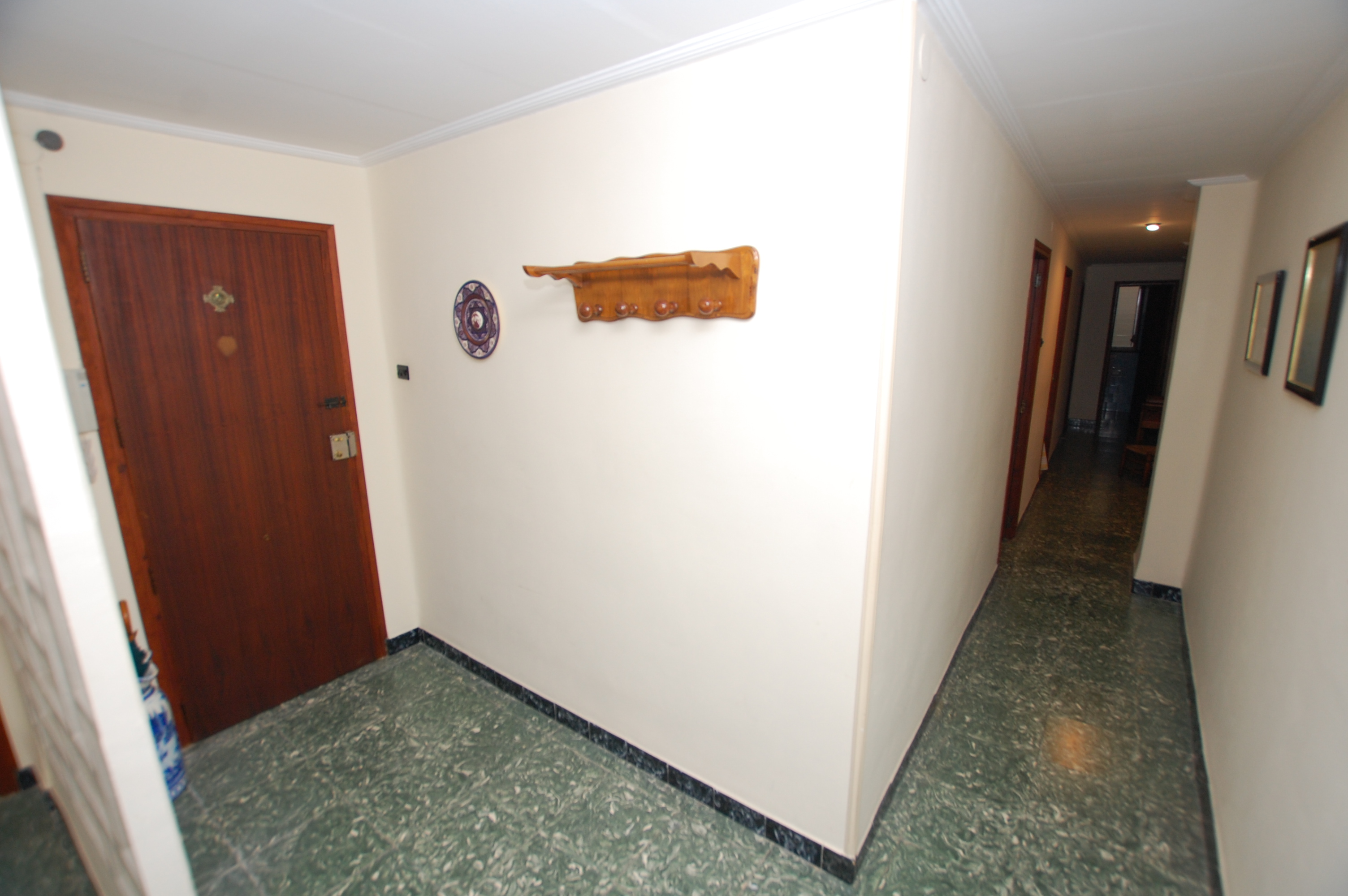 Building with 2 apartments in Pego